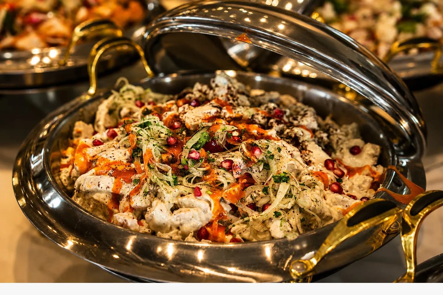 Mediterranean food presentation — 19